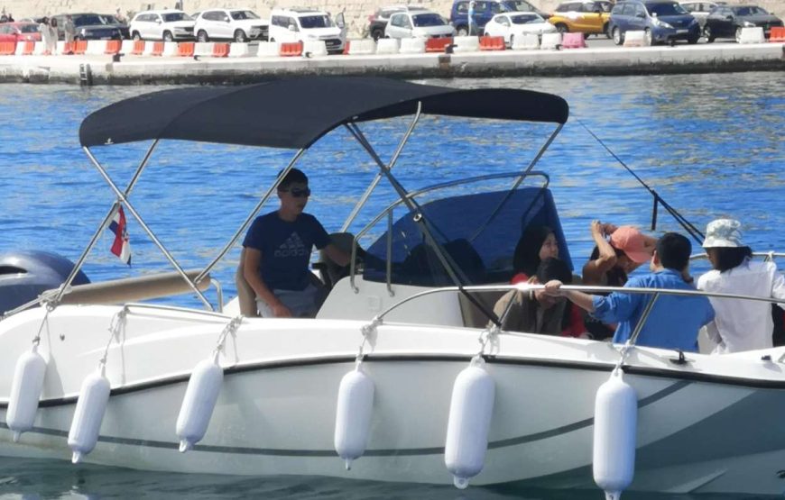 Zadar: Schnellboottour mit 3 Stopps, Getränken und Schnorcheln